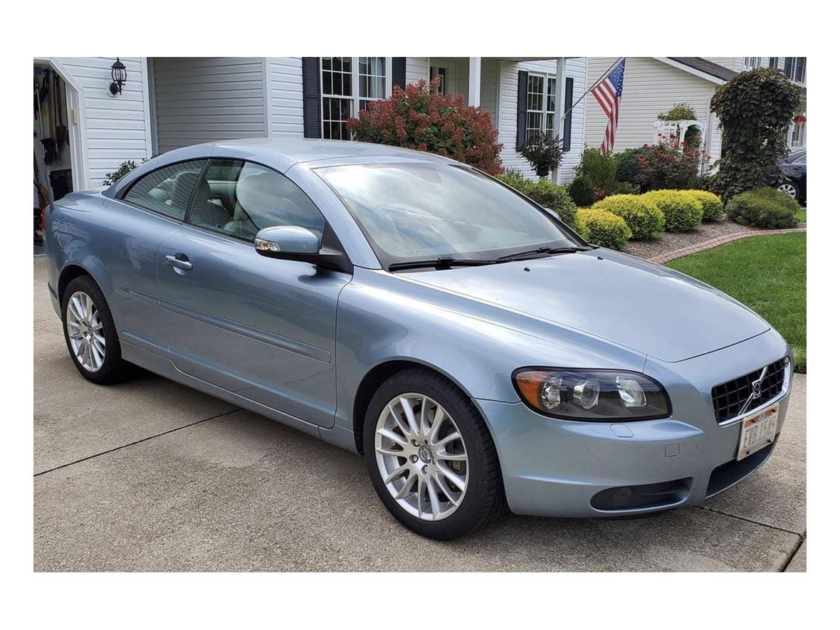 2009 Volvo C70 for sale by owner in Wilmington