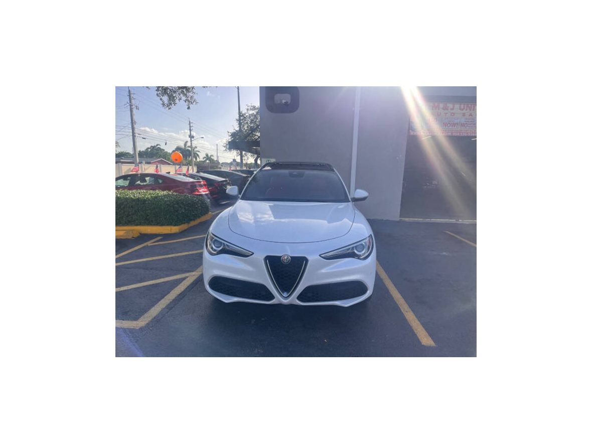 2019 Alfa Romeo Stelvio for sale by owner in Fort Lauderdale