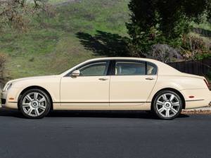 2007 Bentley Continental Flying Spur with White Exterior