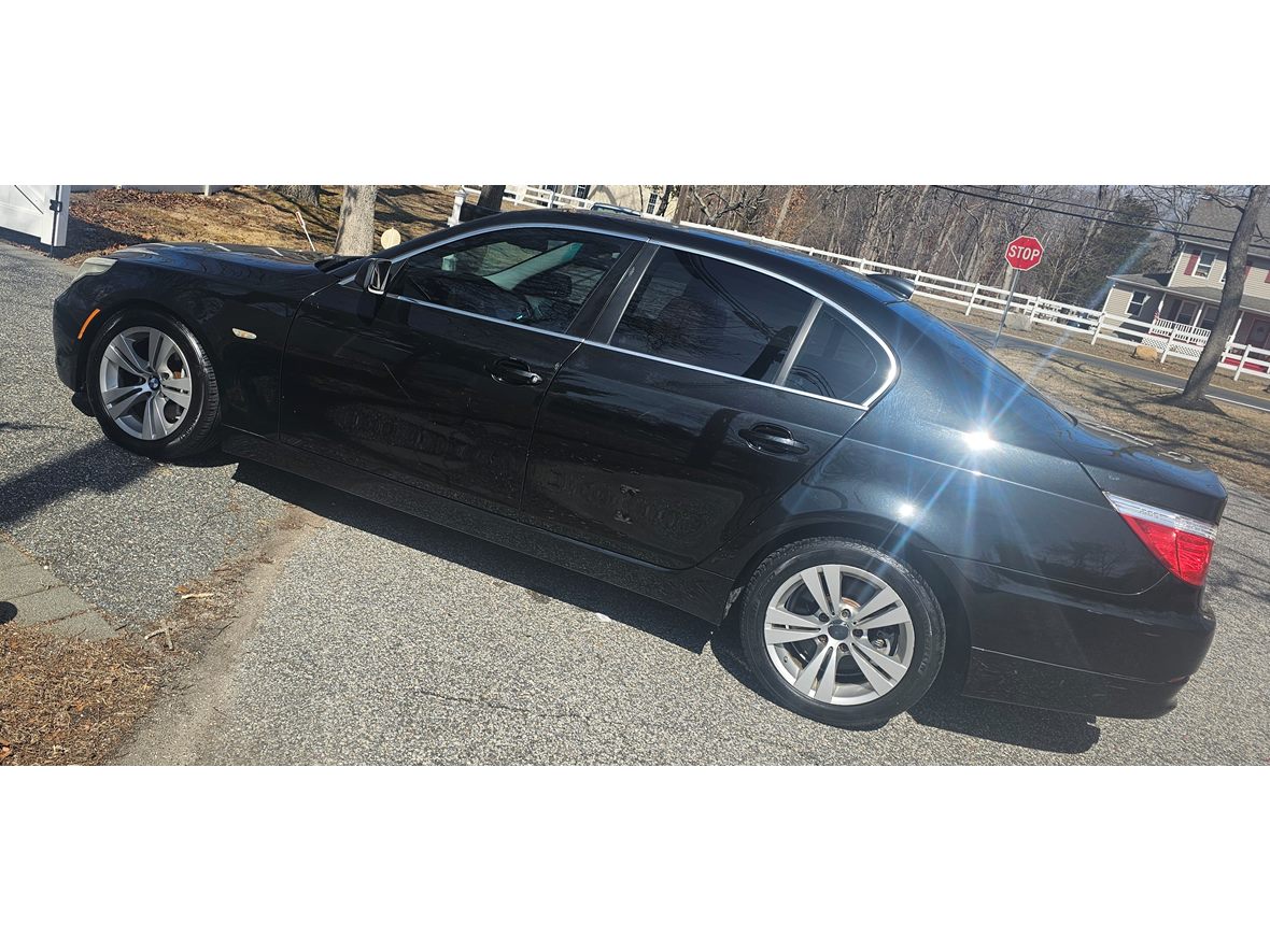 2009 BMW 5 Series for sale by owner in Central Islip