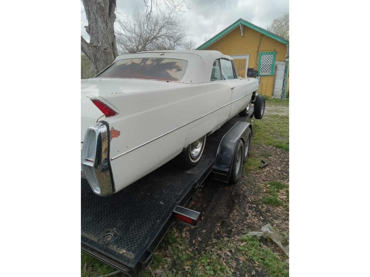 1964 Cadillac Coupe DeVille  convertible  for sale by owner in Port Arthur