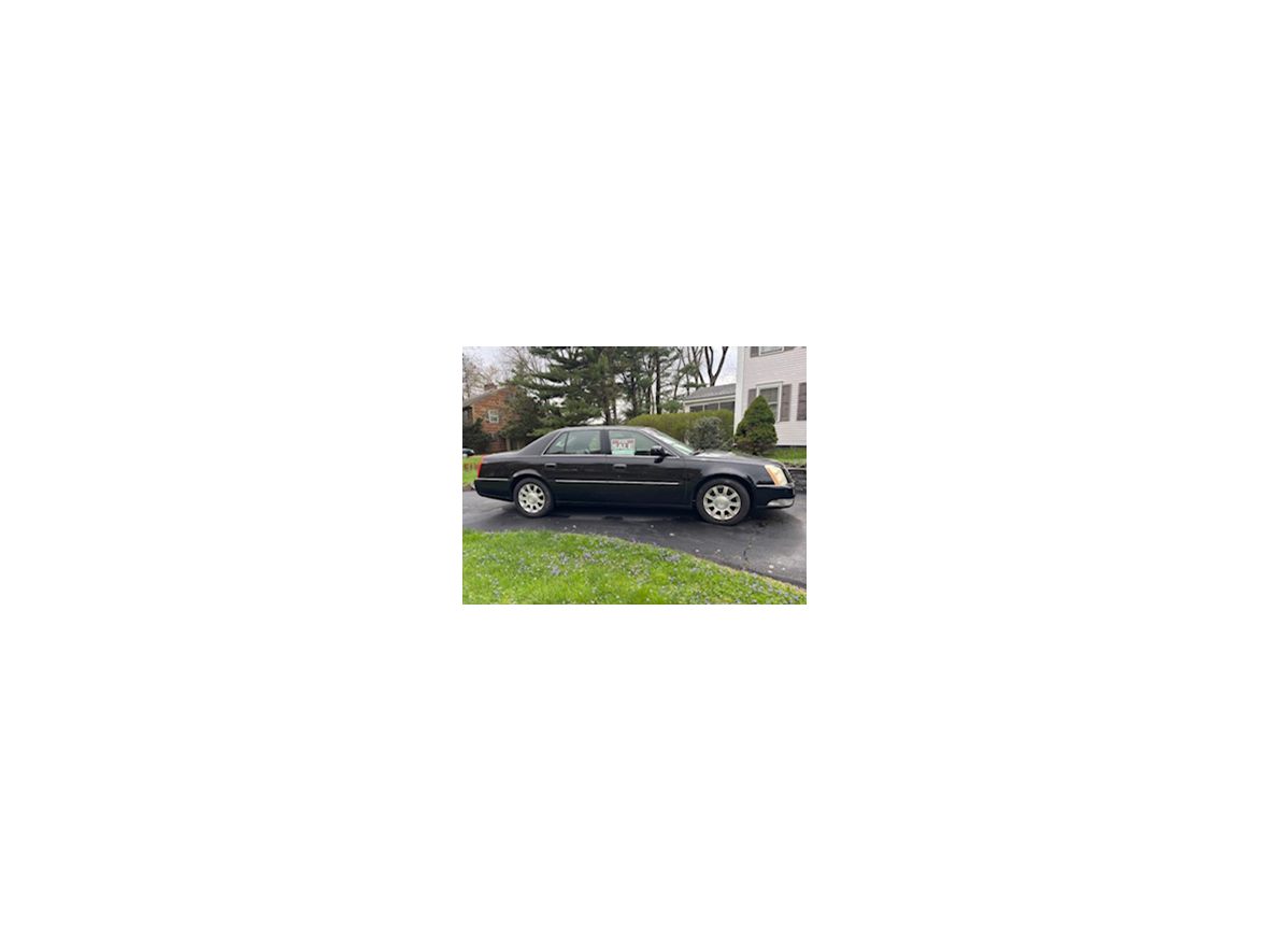2010 Cadillac Dts-livery for sale by owner in Albany