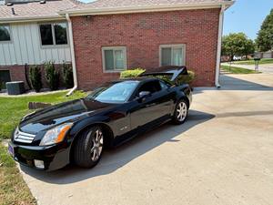 Black 2005 Cadillac XLR