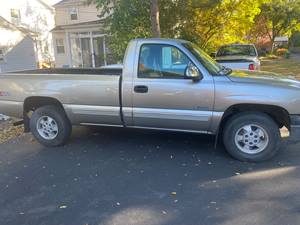 2000 Chevrolet C/K 1500 with Gray Exterior