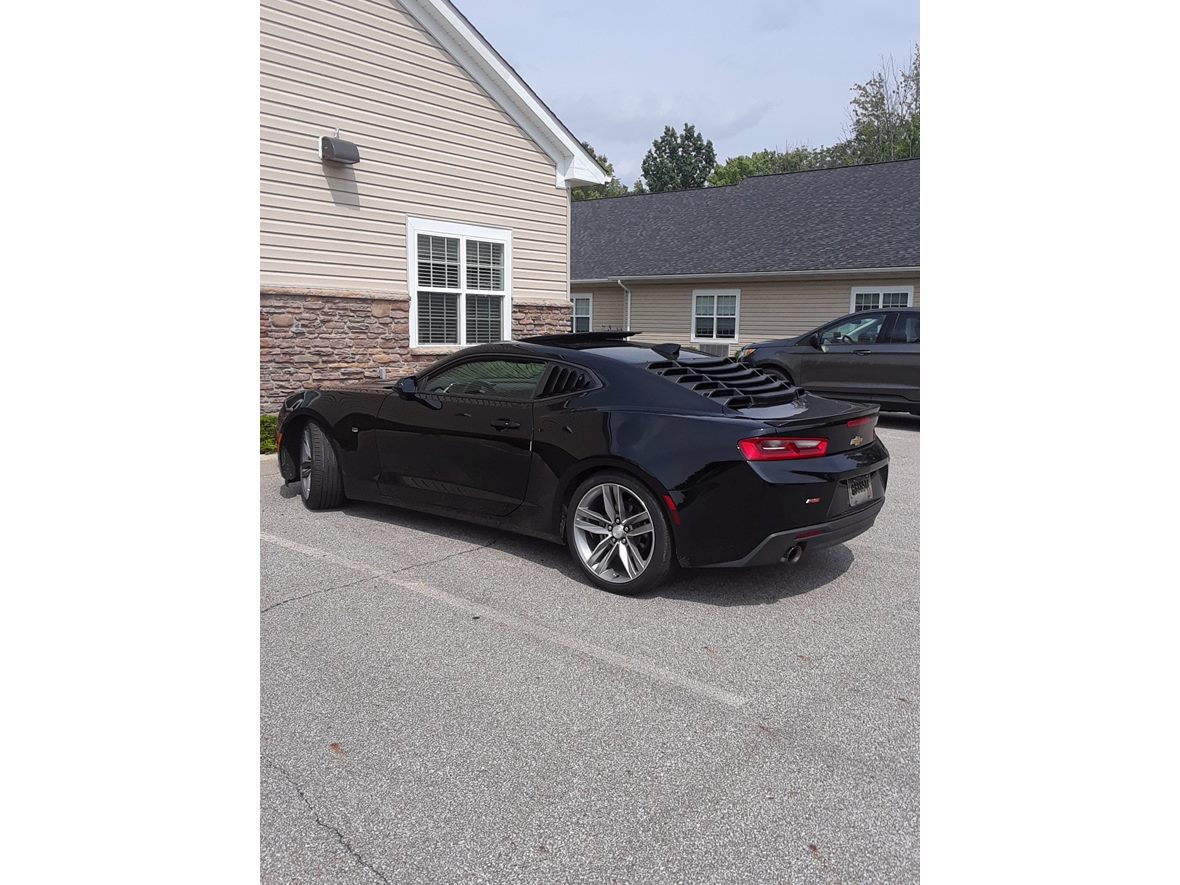 2017 Chevrolet camaro 50th anniversary rs edition for sale by owner in Akron