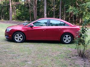 Red 2014 Chevrolet Cruze