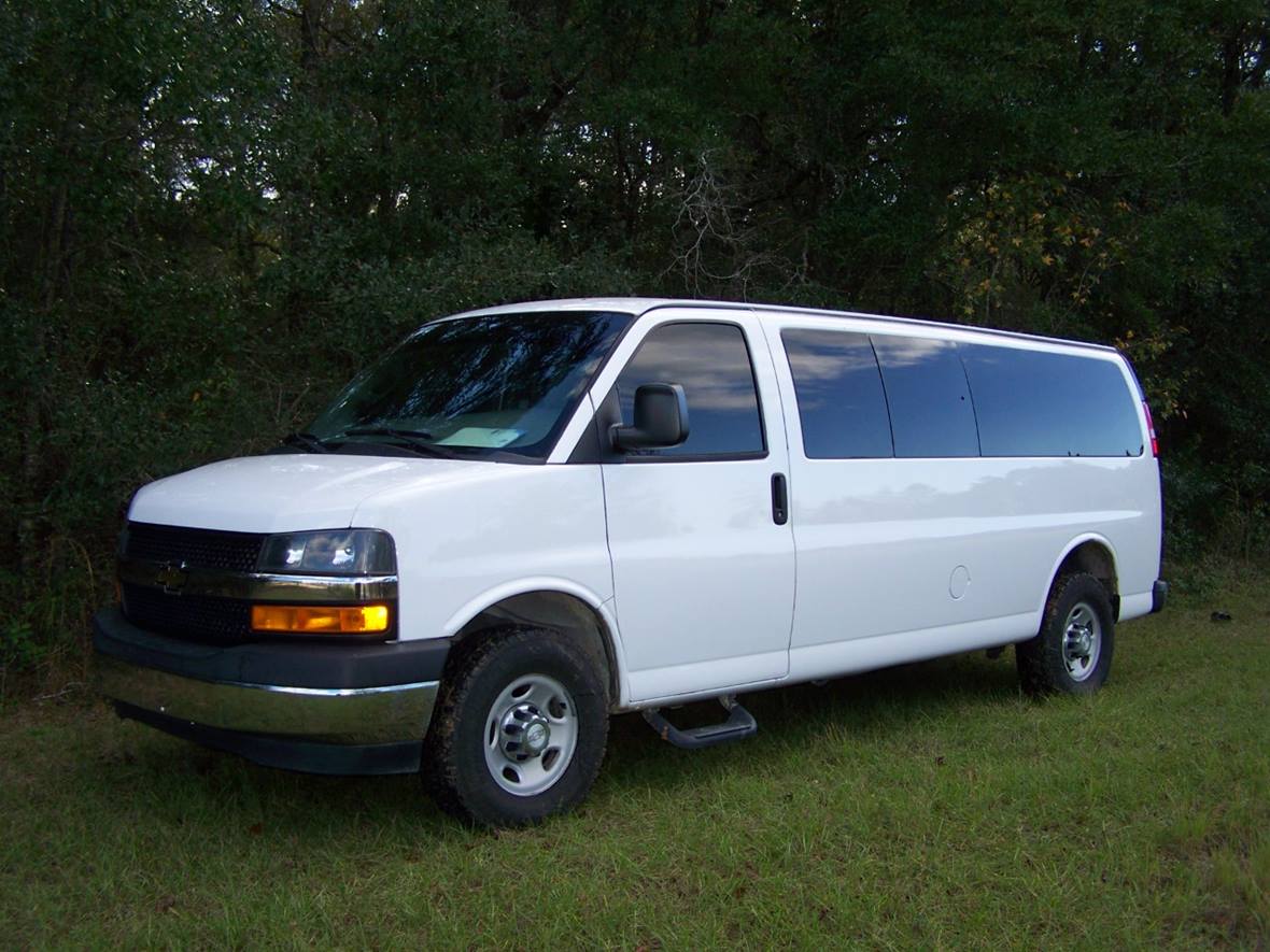 2017 Chevrolet Express for sale by owner in Brooksville