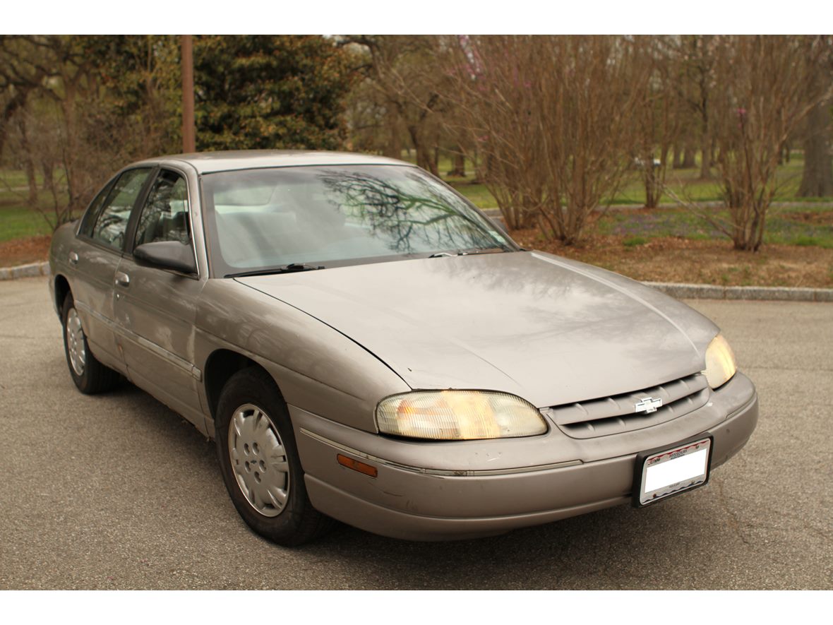 1996 Chevrolet Lumina for sale by owner in Saint Louis