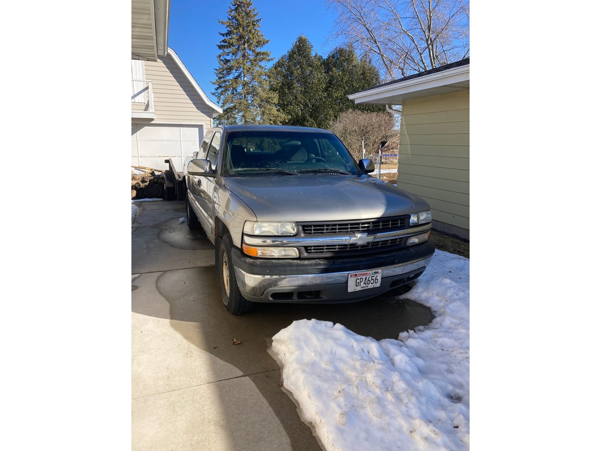 2000 Chevrolet Silverado 1500 for sale by owner in Kiel