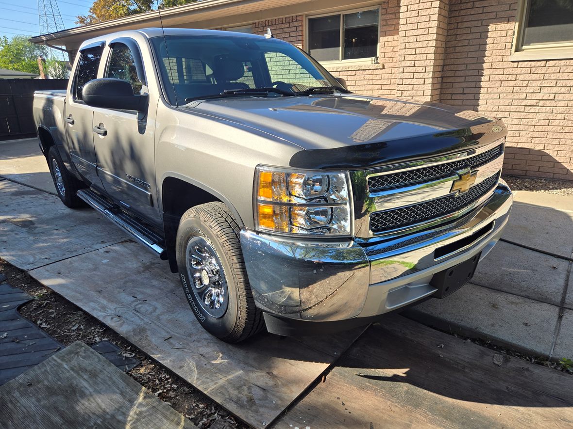 2013 Chevrolet Silverado 1500 for sale by owner in Warren
