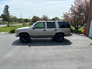 Brown 1999 Chevrolet Tahoe