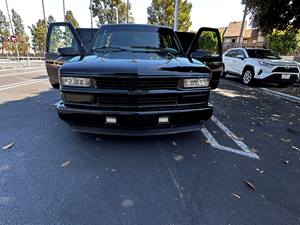 Black 2000 Chevrolet Tahoe Limited