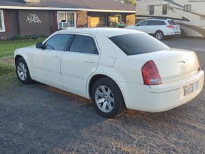 White 2012 Chrysler 300