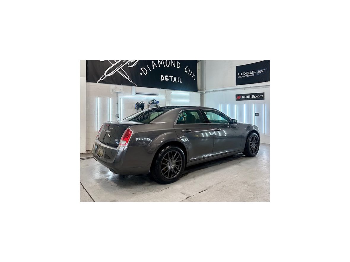 2014 Chrysler 300 AWD for sale by owner in Telford