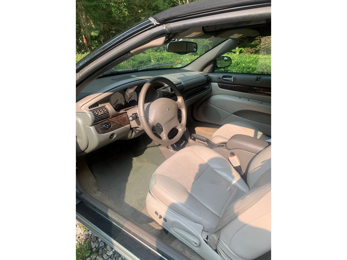 2004 Chrysler Sebring for sale by owner in Redding