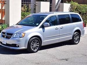 Gray 2019 Dodge Caravan