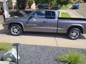 Gray 2002 Dodge Dakota R/T