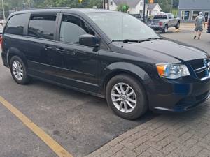 Black 2015 Dodge Grand Caravan