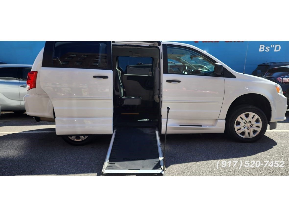 2019 Dodge Grand Caravan for sale by owner in Brooklyn