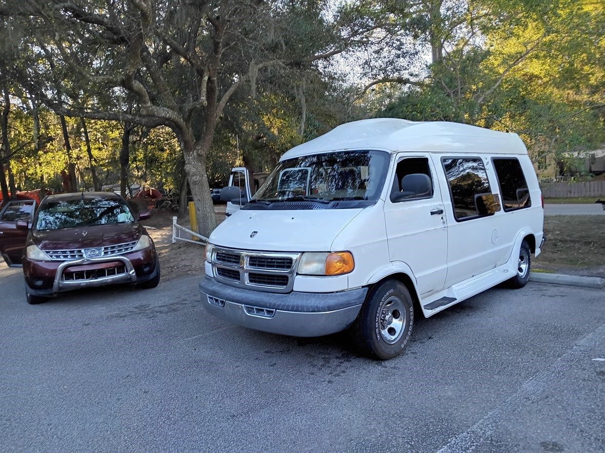 2000 Dodge Ram 1500  custom Van  for sale by owner in Hilton Head Island