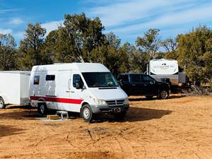 White 2005 Dodge Sprinter RV