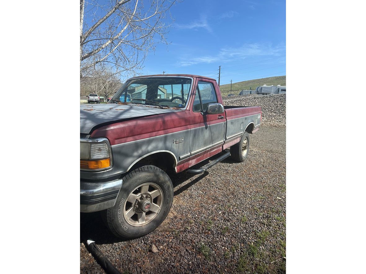1993 Ford  F-250 4X4 for sale by owner in Huntington