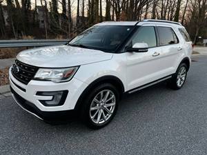 White 2017 Ford Explorer