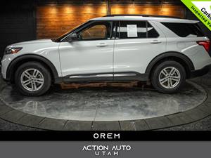 White 2021 Ford Explorer