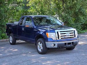 Blue 2009 Ford F-150 XLT