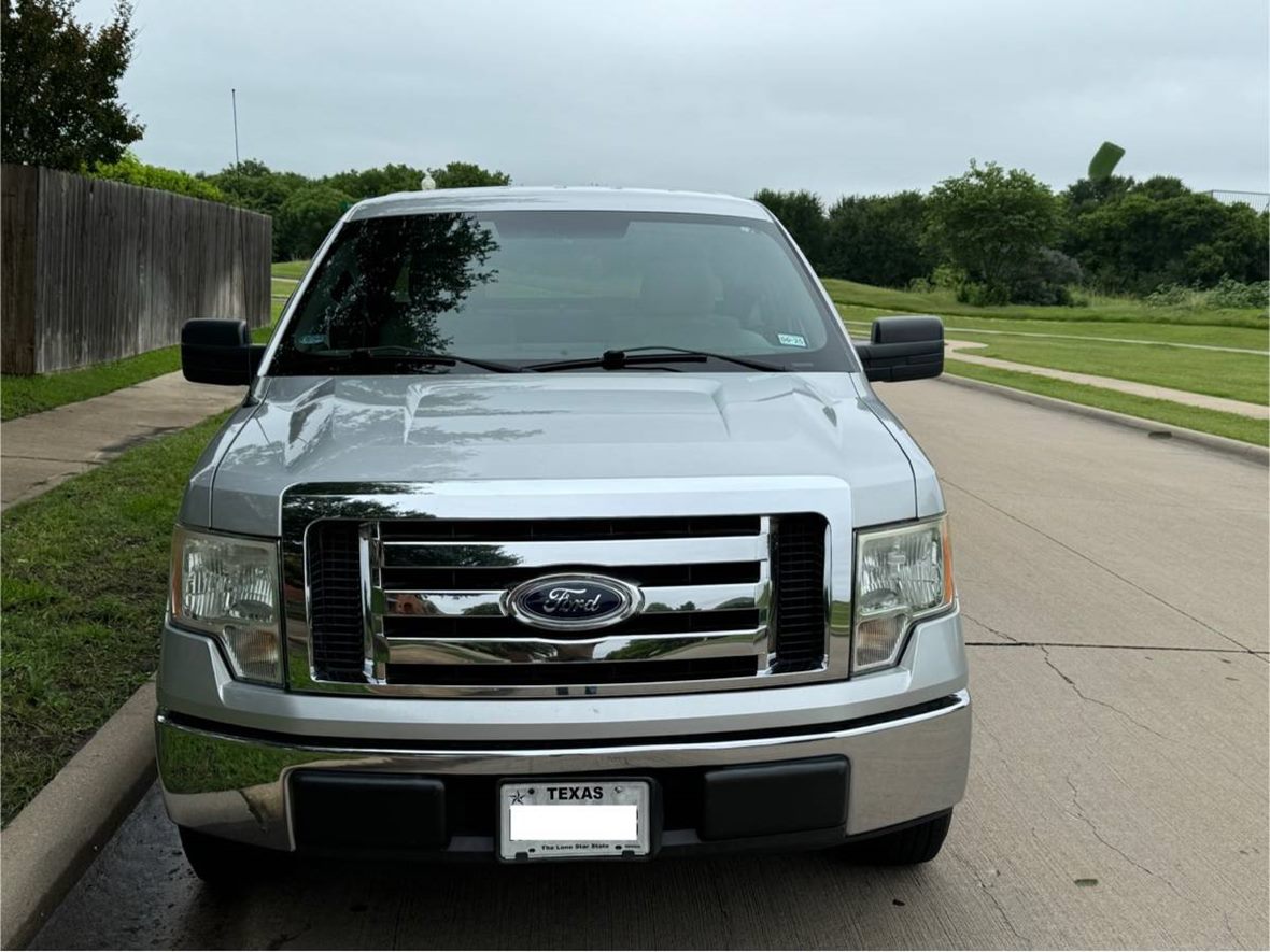 2009 Ford F-150 XLT Clean Title Low Miles for sale by owner in Tucson