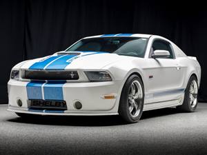 White 2012 Ford Mustang