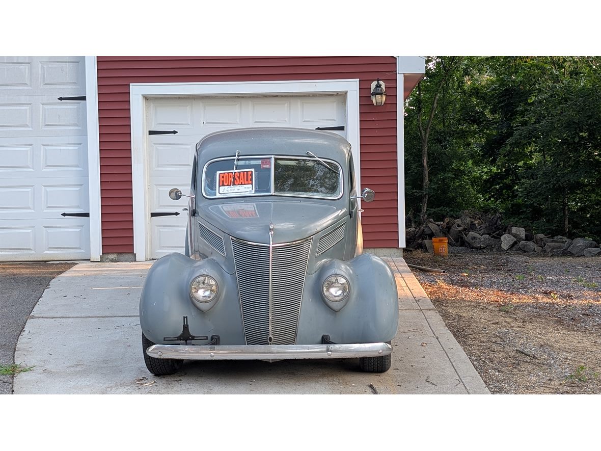 1937 Ford Sedan for sale by owner in Thompson