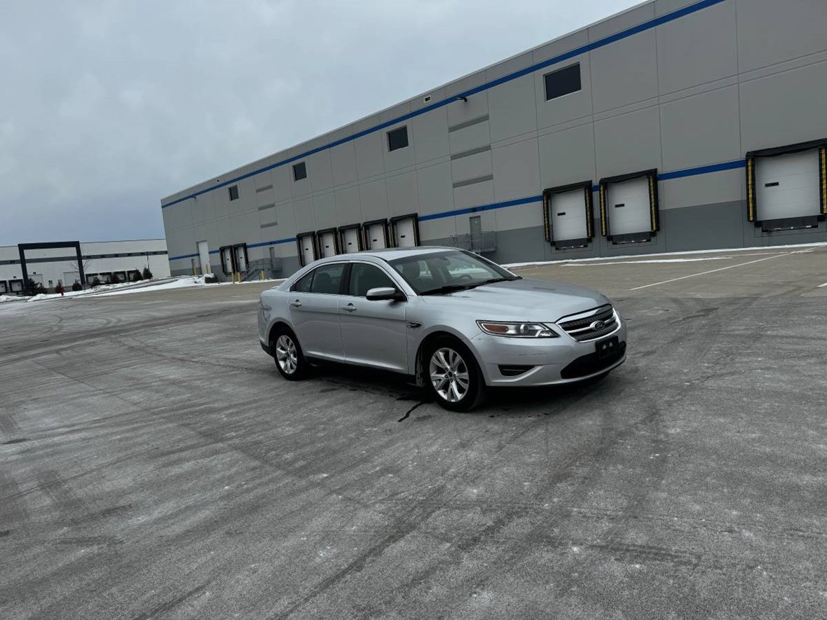 2012 Ford Taurus for sale by owner in Greensboro