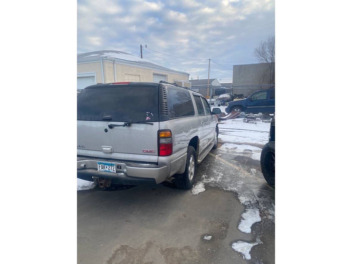 2006 GMC Yukon Denali for sale by owner in Brush