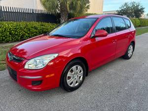 Red 2011 Hyundai Elantra