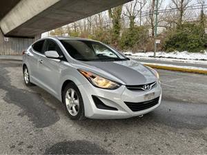 Silver 2014 Hyundai Elantra SE