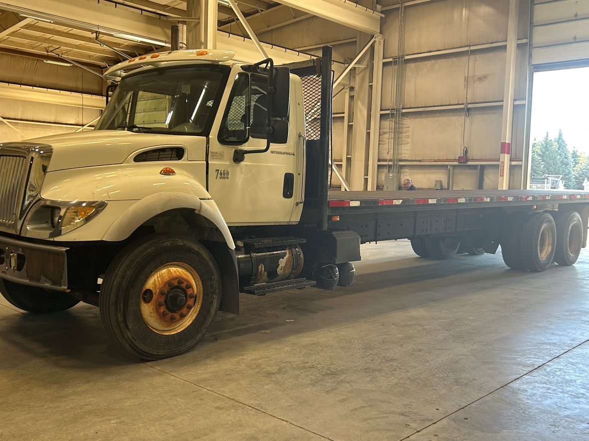 2006 International 7400 for sale by owner in Burton