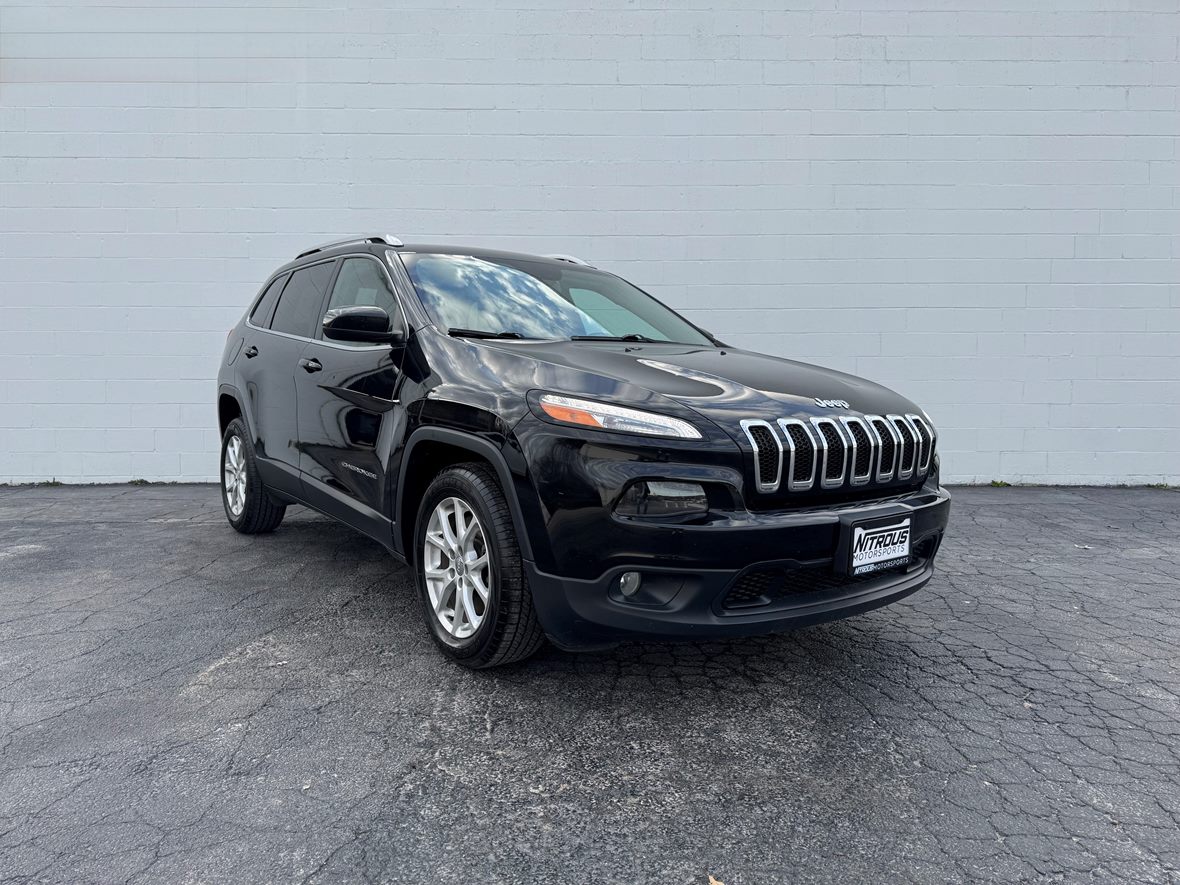 2018 Jeep Cherokee Latitude  for sale by owner in Pacific