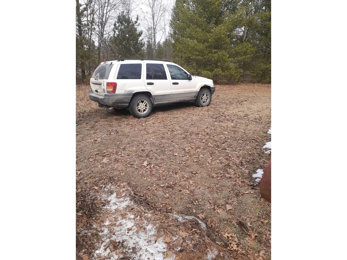 2002 Jeep Grand Cheerokee Laredo for sale by owner in Omer