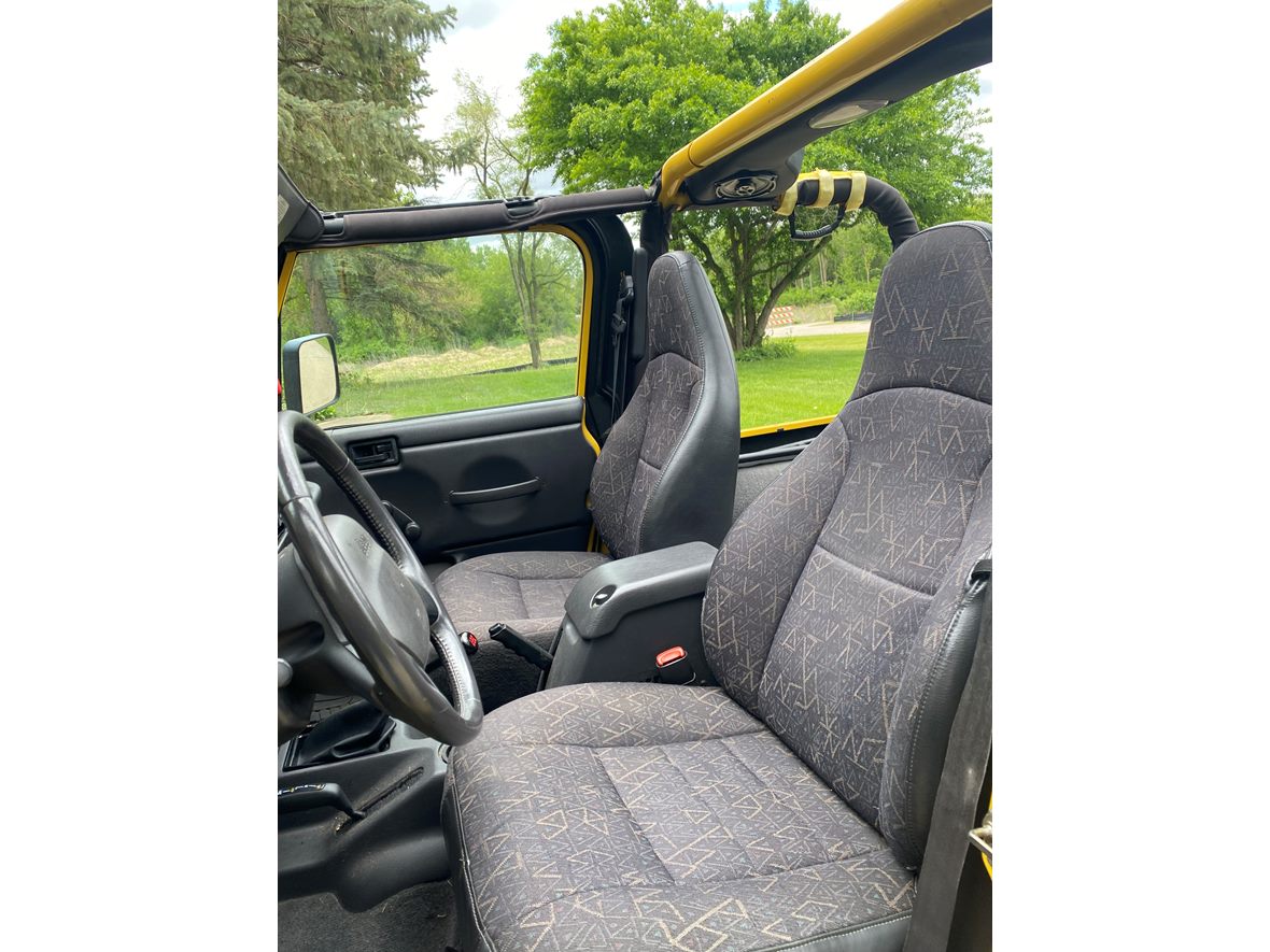 2001 Jeep Wrangler 4X sport  for sale by owner in Crystal Lake