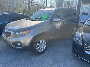 Gray 2011 Kia Sorento
