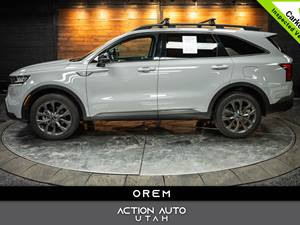 Gray 2023 Kia Sorento