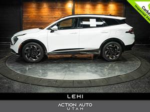 White 2023 Kia Sportage