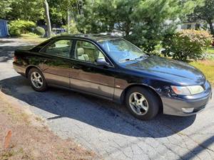 Black 1999 Lexus ES 300