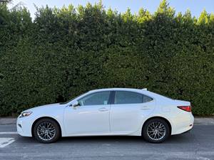 White 2018 Lexus ES 350