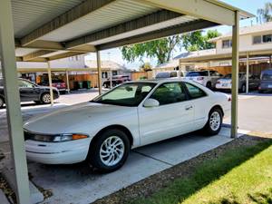 White 1995 Lincoln Mark Viii