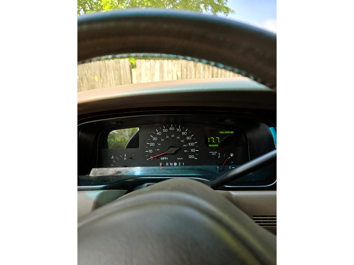 1999 Lincoln Town Car for sale by owner in Biloxi