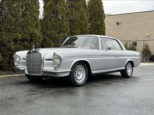 Silver 1964 Mercedes-Benz 300 SE