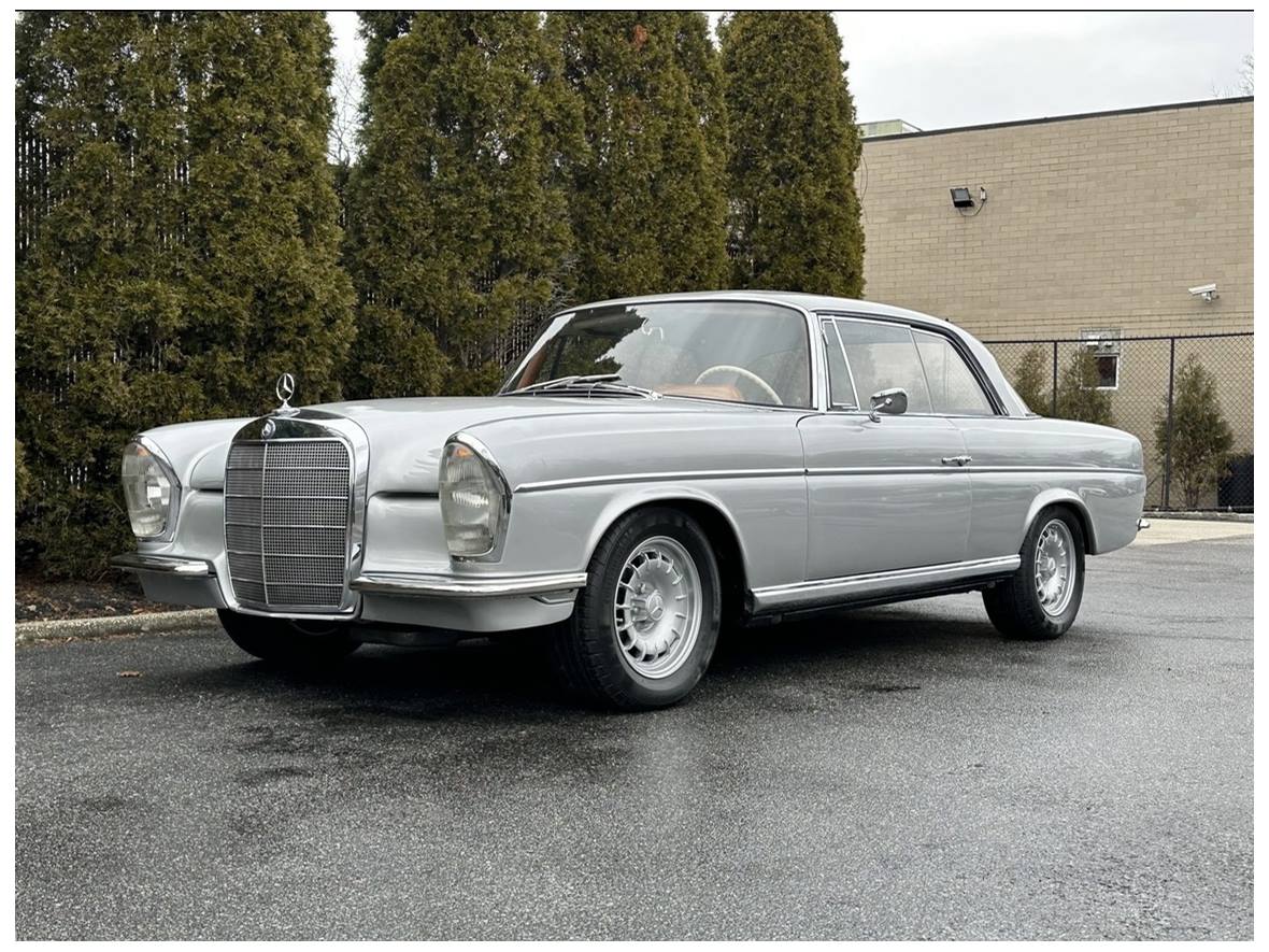 1964 Mercedes-Benz 300 SE for sale by owner in Bowling Green