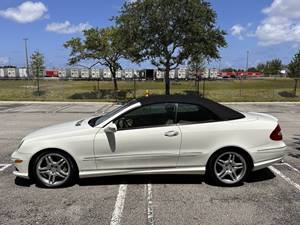 White 2008 Mercedes-Benz CLK-Class